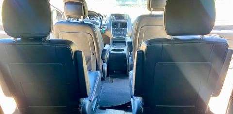 Dodge Grand Caravan - 2018 - Image 2